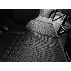 Pryžové rohože na míru pro RENAULT Master 3místné (od 2010)