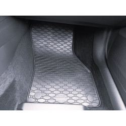 Pryžové rohože na míru pro VW Golf VIII eTSI Variant (od 2020)