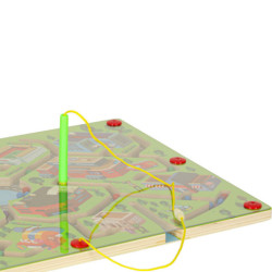 Magnetická dřevěná desková hra s bludištěm na cesty – Velké město, pro 2 hráče.