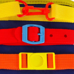 Smyslová manipulační deska montessori batoh, modrá