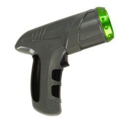 RC laserem řízené auto jezdící po zdi na laserové šedi