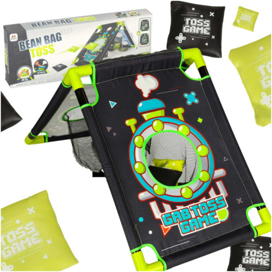 Řemeslná hra s házením pytlíků na cíl