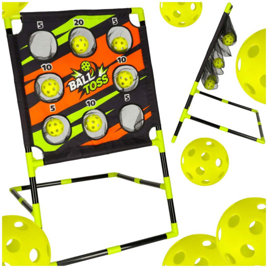 Obratnostní hra s házením míčku na cíl