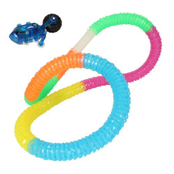 Dlouhá trubková dráha s rychlým vozem 210 prvků