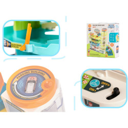 Parkovací garáž 4 úrovně elektrický výtah + 6 aut