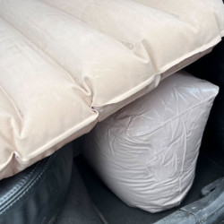 Nafukovací matrace do auta + pumpa béžová