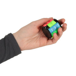 Logická hádanka s otočným válcem S