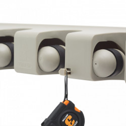 Univerzální držák nářadí/násad na zeď · 5 místný